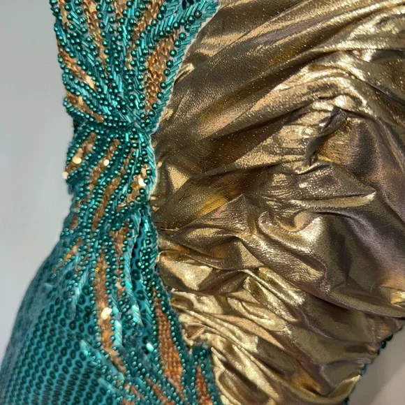 green emerald velvet dress Chez Royale Sequin Knit Turquoise And Gold Mod Dress